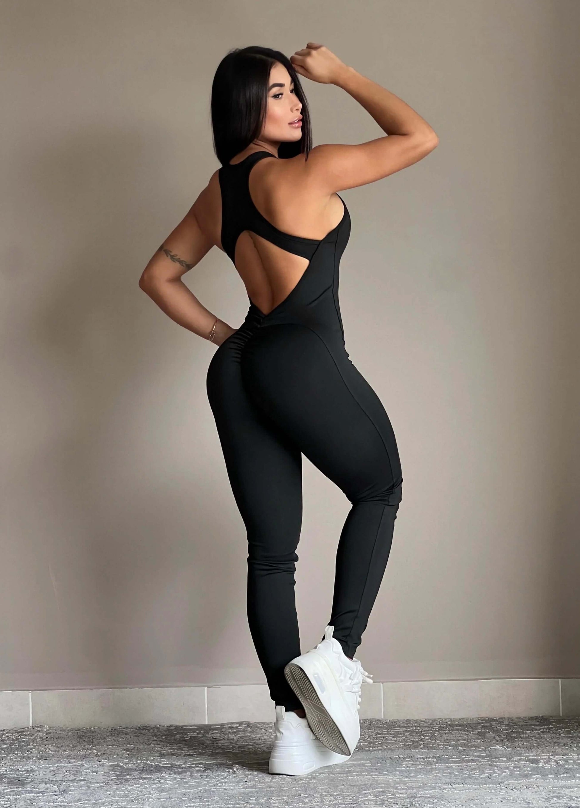 Enterizo colombiano Basic 5691-1 levanta cola vista posterior