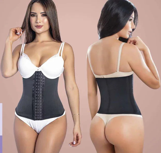 Modelo usando la Cinturilla Térmica de Látex 876 en negro, vista frontal