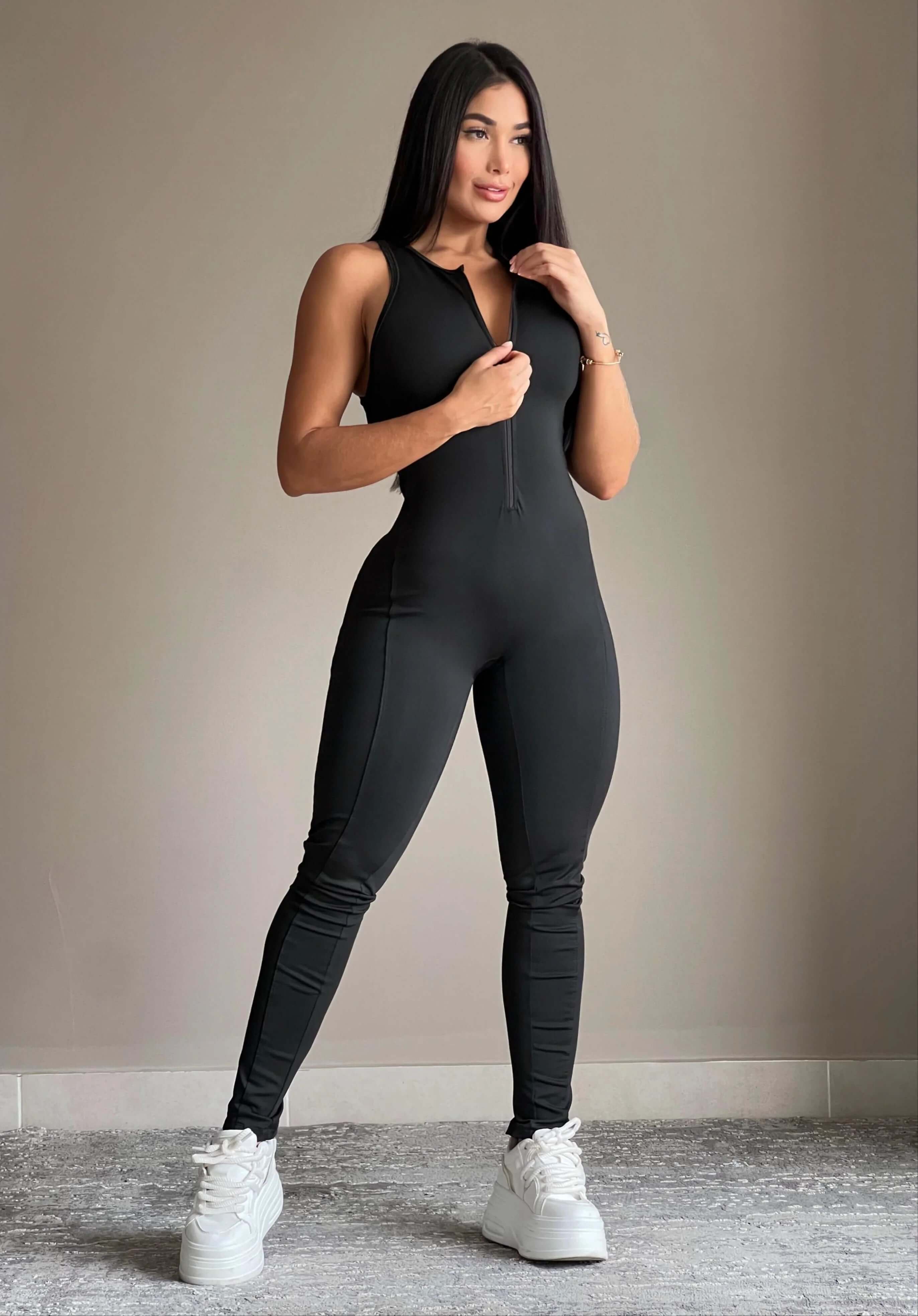 Enterizo colombiano Basic 5691-1 color negro deportivo